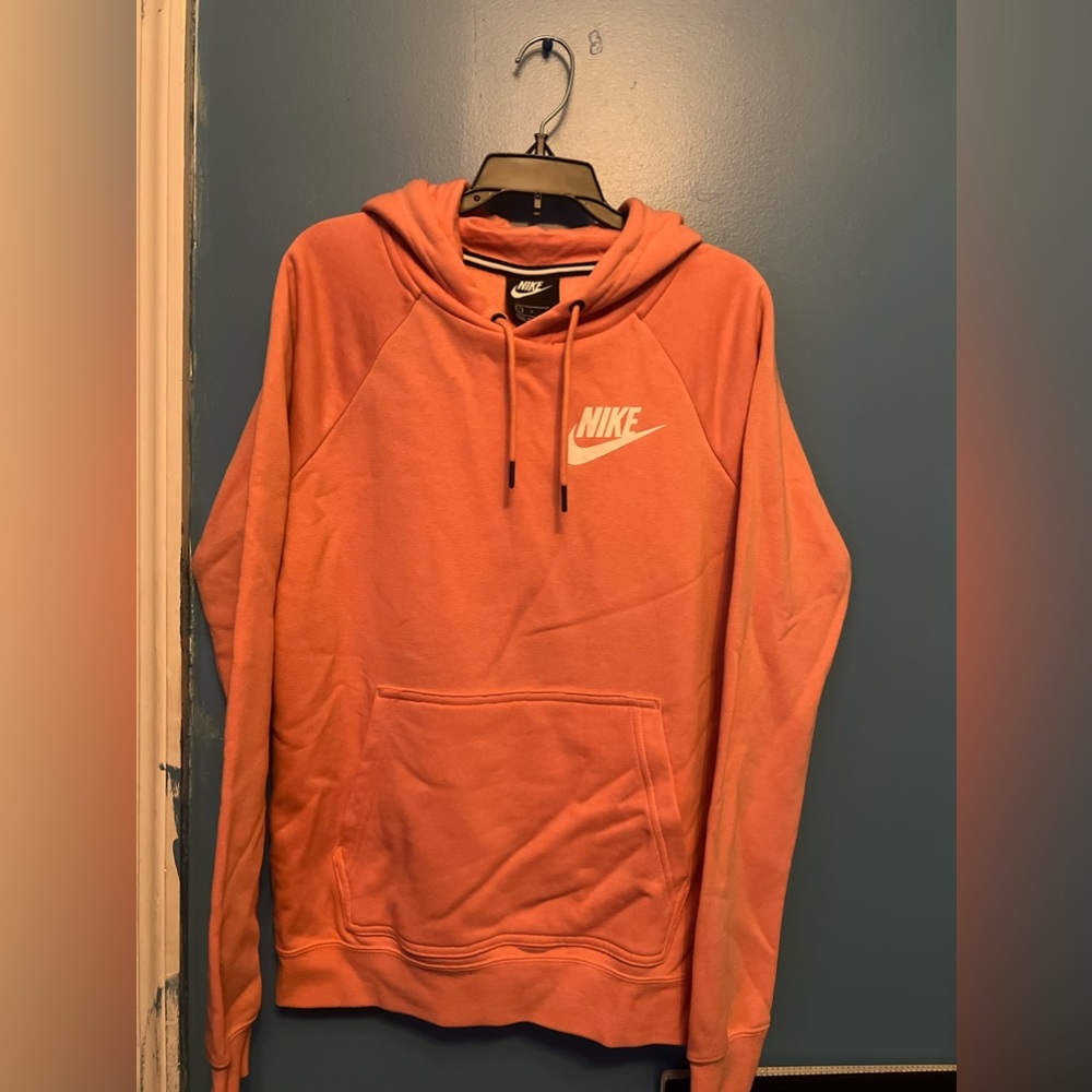 Women’s Nike hoodie new